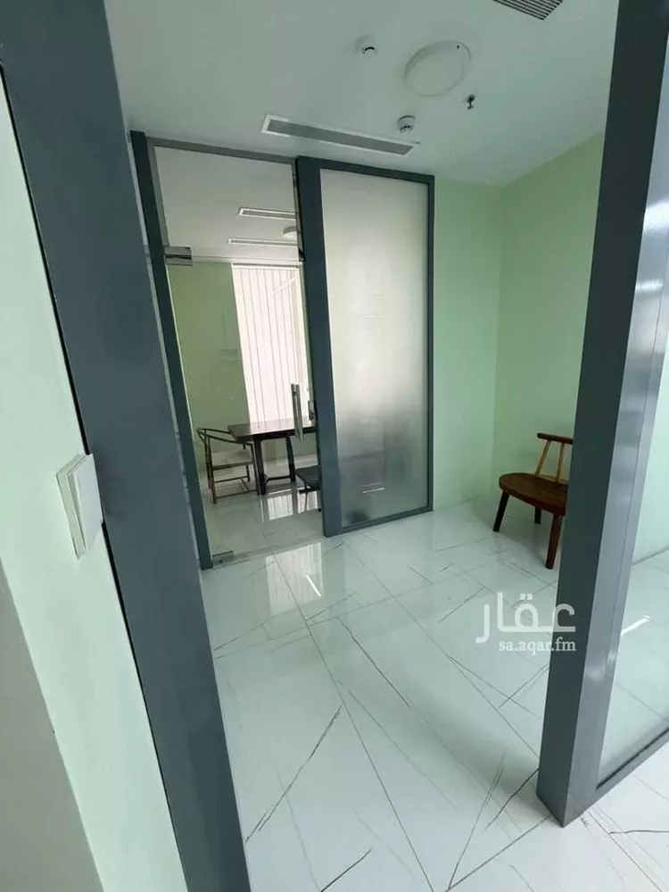 مكتب تجاري للإيجار في شارع طريق الملك فهد, حي الملقا, مدينة الرياض, منطقة الرياض 6