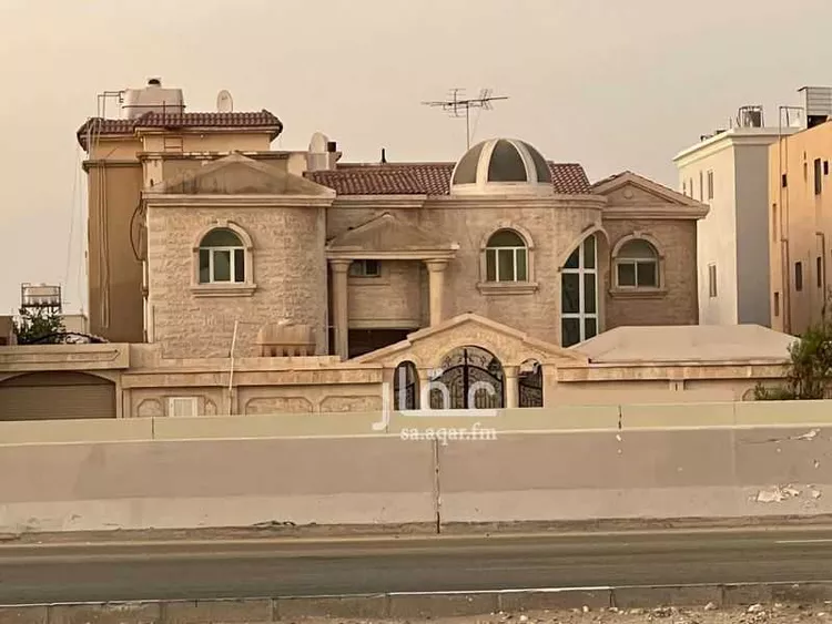 فيلا للإيجار في شارع طريق الملك عبدالله, حي الجامعيين, مدينة الدمام, المنطقة الشرقية