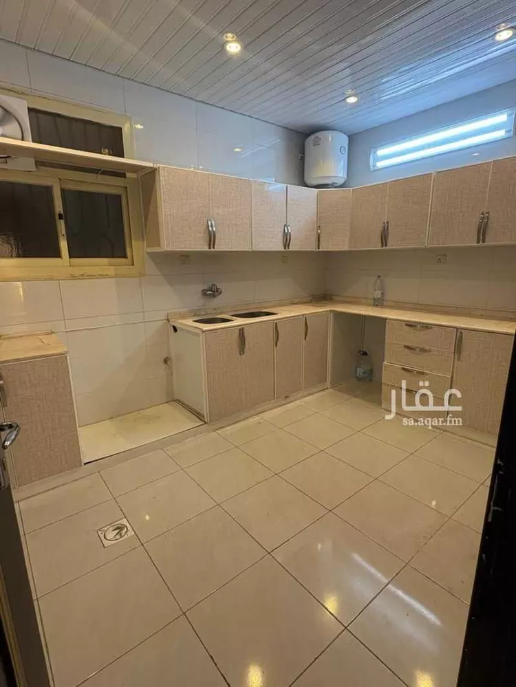 شقة للإيجار في شارع الملك فهد, حي النزهة, مدينة أبها, منطقة عسير صورة 2