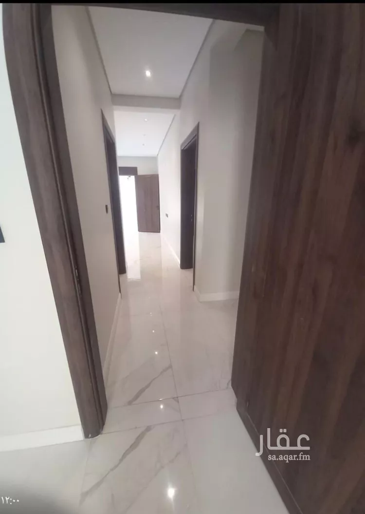 دور للبيع في شارع الربايع, حي المنار, مدينة الرياض, منطقة الرياض صورة 2