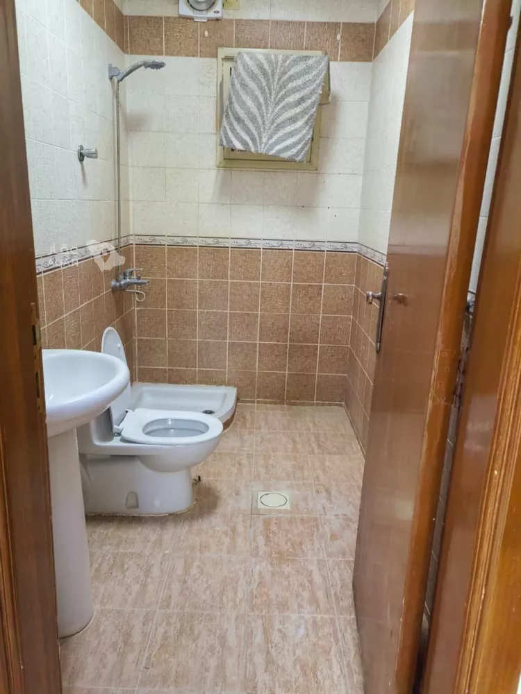 Floor for Rent in Riyadh Al Ezdihar