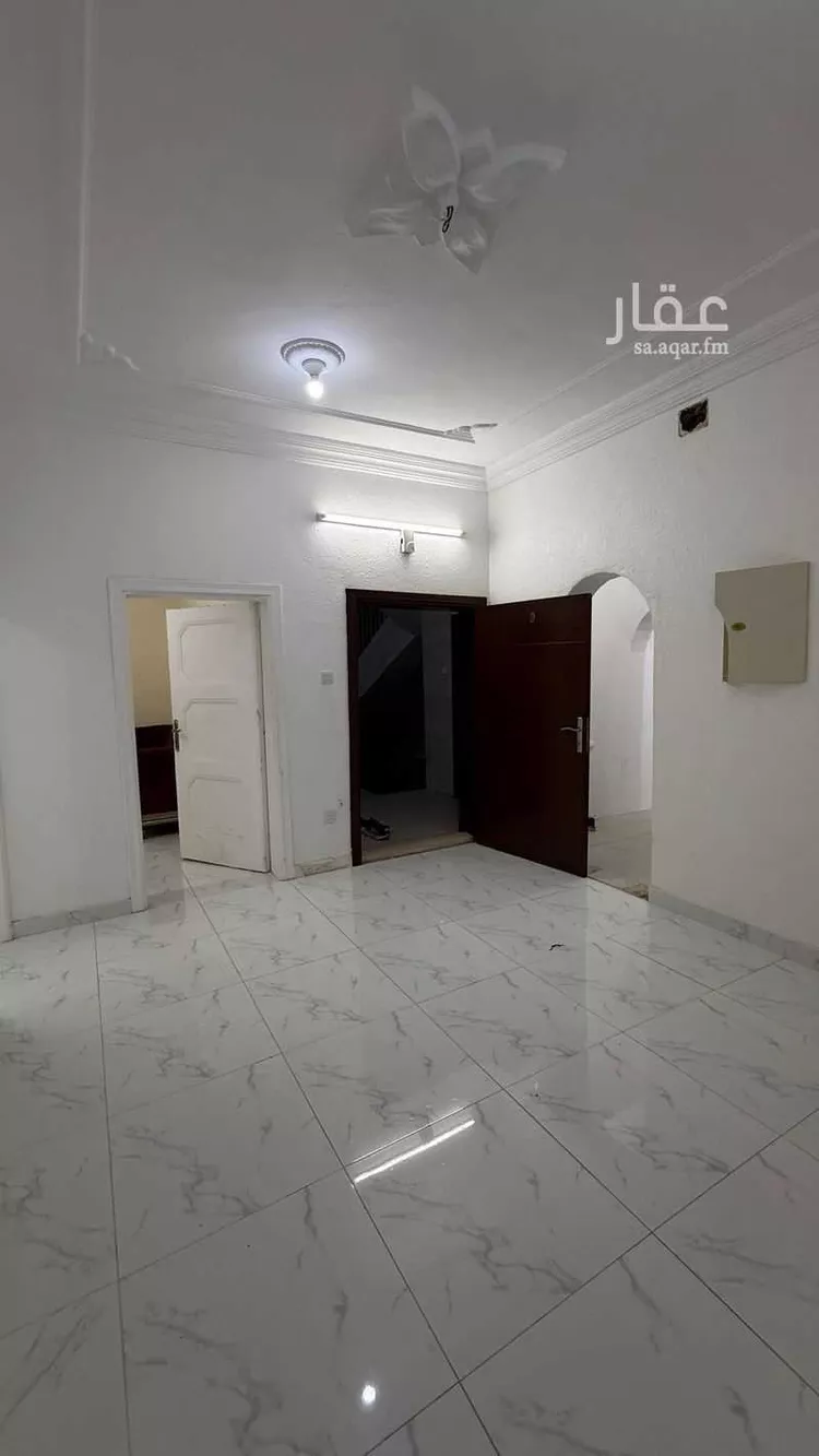 شقة للإيجار في شارع السقاط, حي الصفاء, مدينة جدة, منطقة مكة المكرمة صورة 3