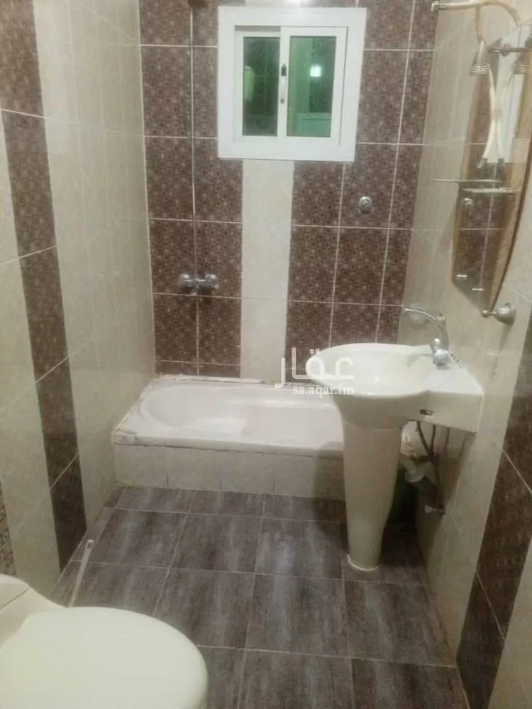 شقة للإيجار في شارع ذاكر حسين ، الليث ، الليث