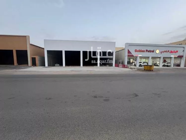 محل للإيجار في شارع الحزم, حي المطار, مدينة المجمعة, منطقة الرياض