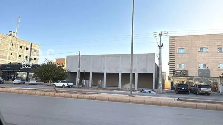 محل للإيجار في شارع الحماده, حي المطار, مدينة المجمعة, منطقة الرياض صورة 2
