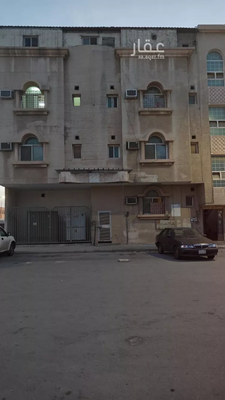 شقة للبيع في شارع الدرعية, حي الثقبة, مدينة الخبر, المنطقة الشرقية
