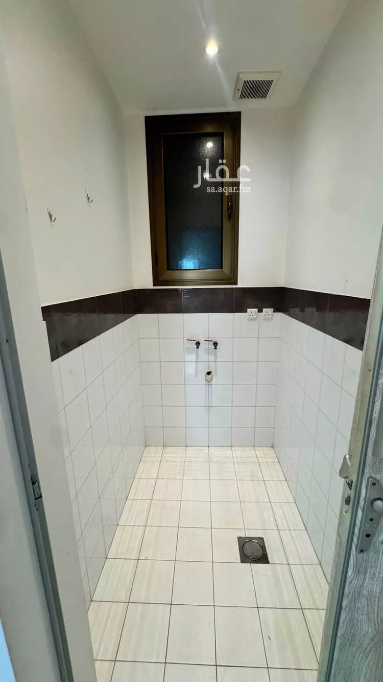 عمارة للإيجار في شارع عبدالكريم الانصاري, حي العليا, مدينة الخبر, المنطقة الشرقية 6