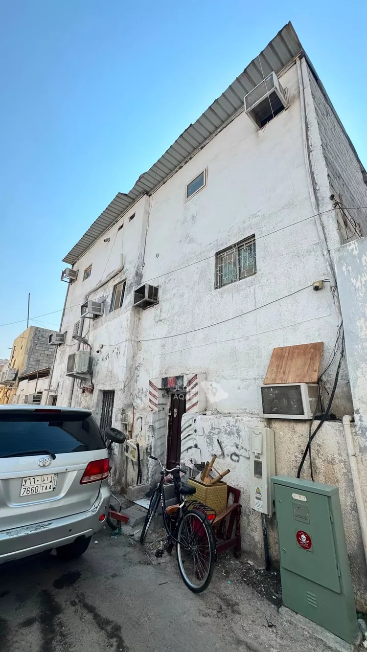 Floor for Rent in Dammam Madinat Al Umal