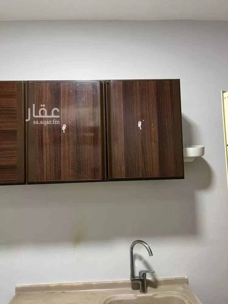 غرفة للإيجار في شارع حفص ابن ميسرة, حي الدوحة الجنوبية, مدينة الظهران, المنطقة الشرقية صورة 5