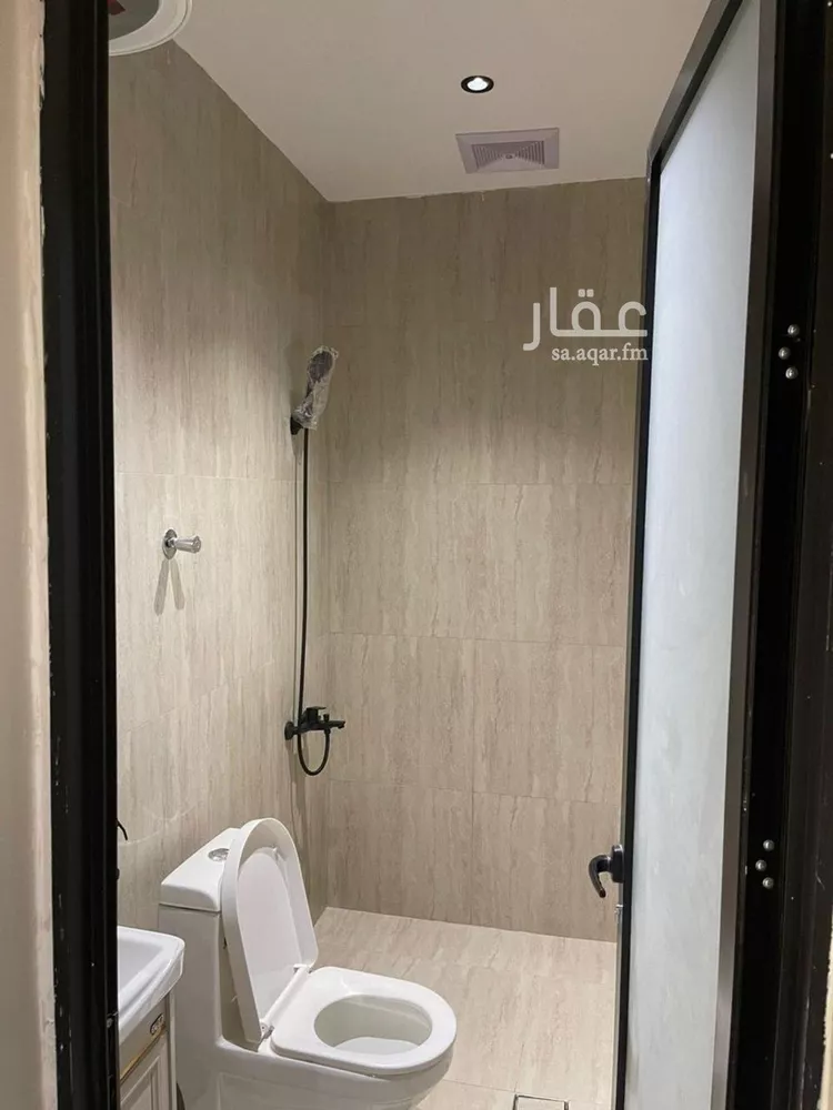 شقة للإيجار في شارع 12ا, حي الحمراء, مدينة الخبر, المنطقة الشرقية 18