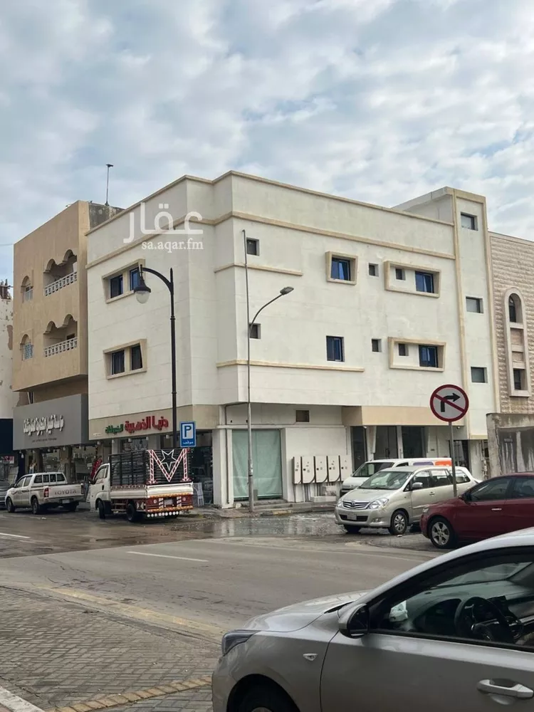 عمارة للإيجار في شارع العاشر, حي الخبرالشمالية, مدينة الخبر, المنطقة الشرقية