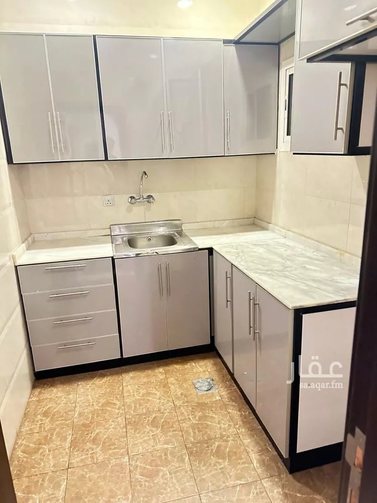 شقة للإيجار في شارع عبدالله كاظم, حي الزهراء, مدينة جدة, منطقة مكة المكرمة صورة 4