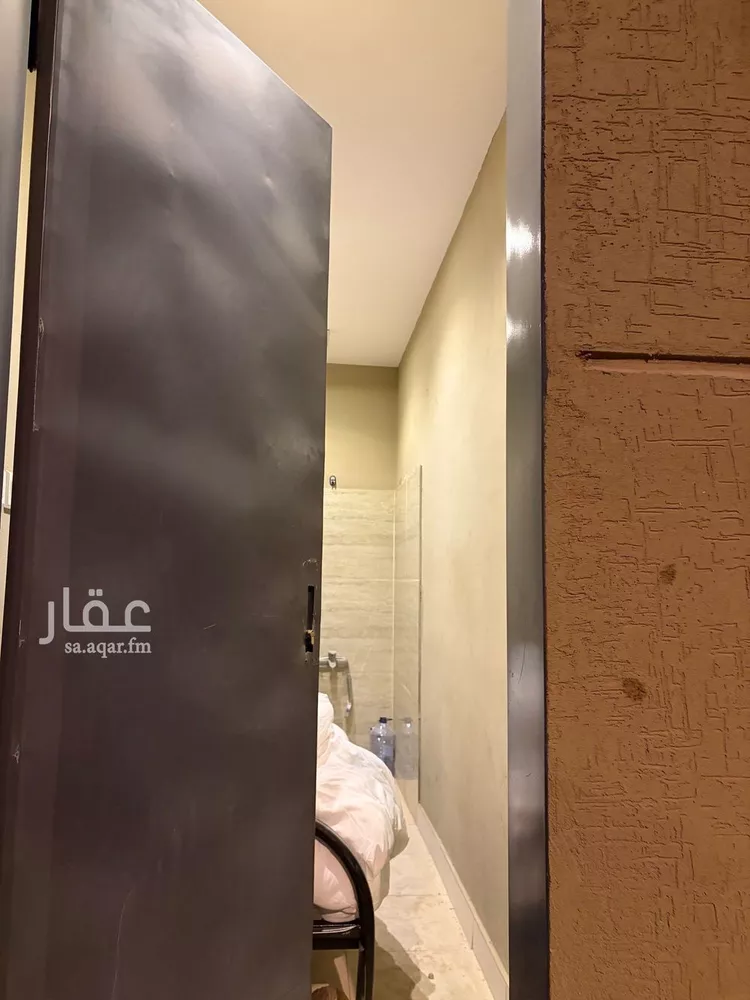 غرفة للإيجار في شارع عبدالعزيز البواردي, حي الخليج, مدينة الرياض, منطقة الرياض