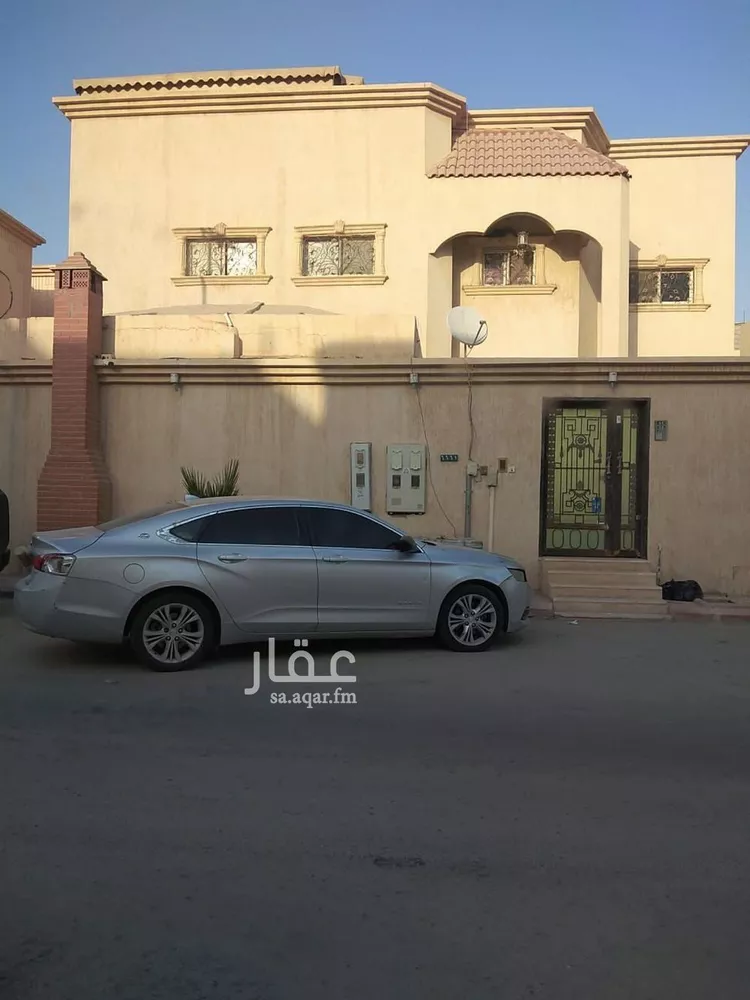 فيلا للبيع في شارع الدفاع, حي إشبيلية, مدينة الرياض, منطقة الرياض