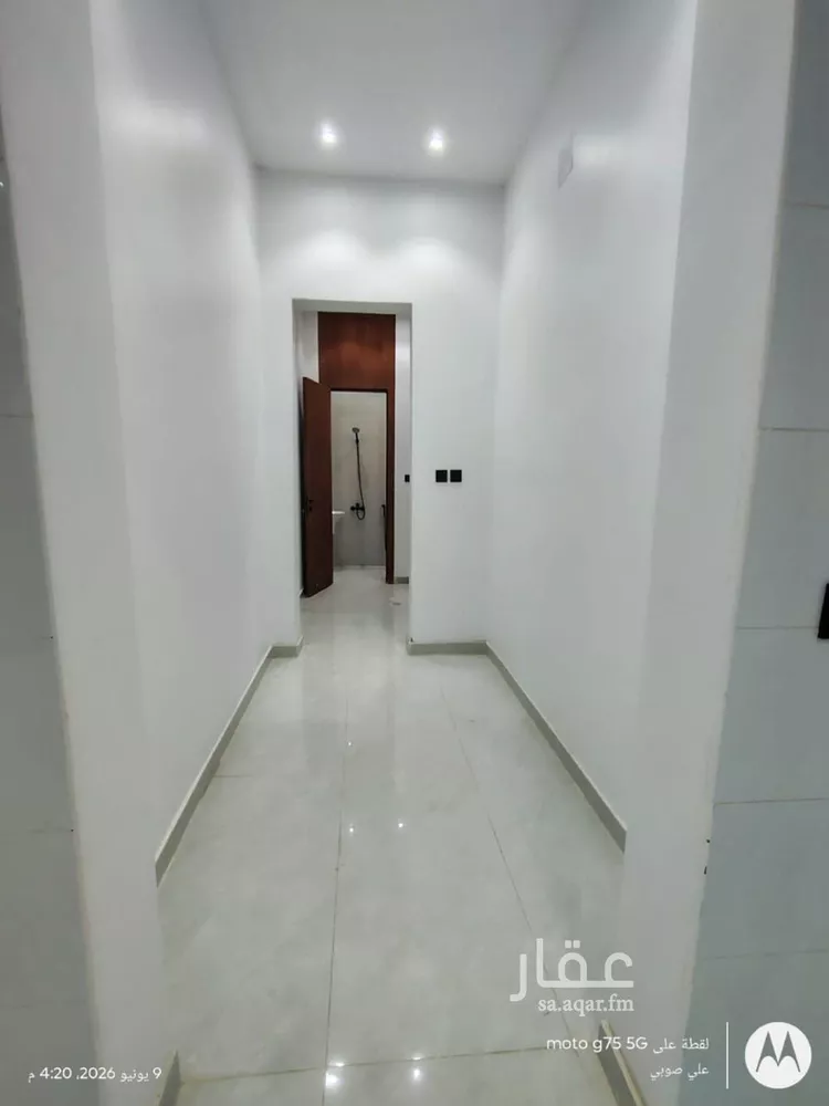 Floor for Rent in Riyadh Al Janadriyah