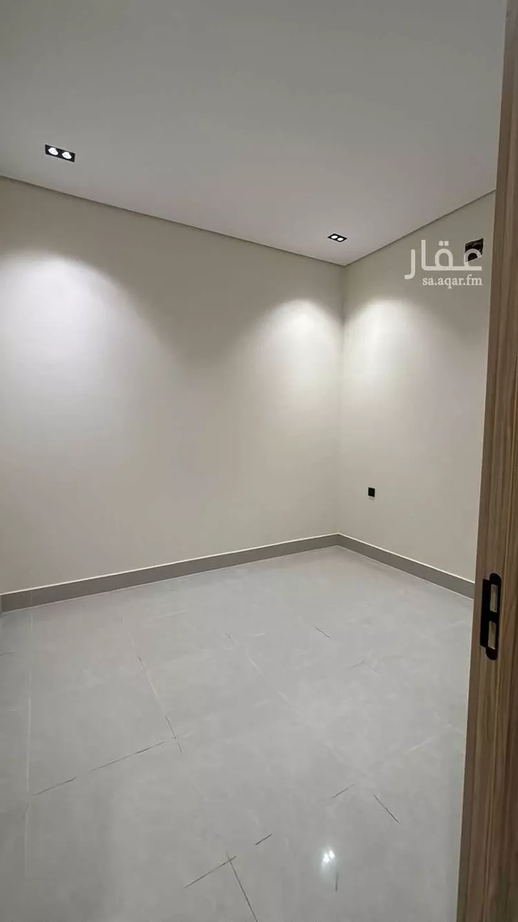 دور للبيع في شارع الميناء, حي الندوة, مدينة الرياض, منطقة الرياض 12