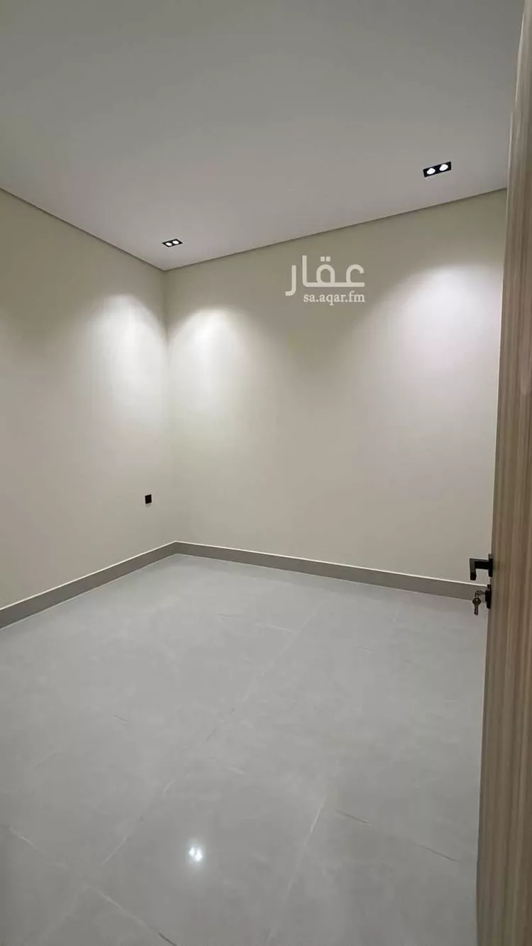 دور للبيع في شارع الميناء, حي الندوة, مدينة الرياض, منطقة الرياض 11