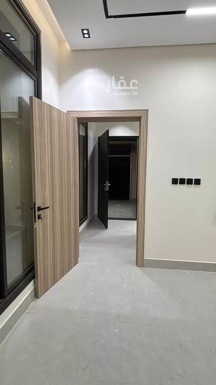 دور للبيع في شارع الميناء, حي الندوة, مدينة الرياض, منطقة الرياض 6