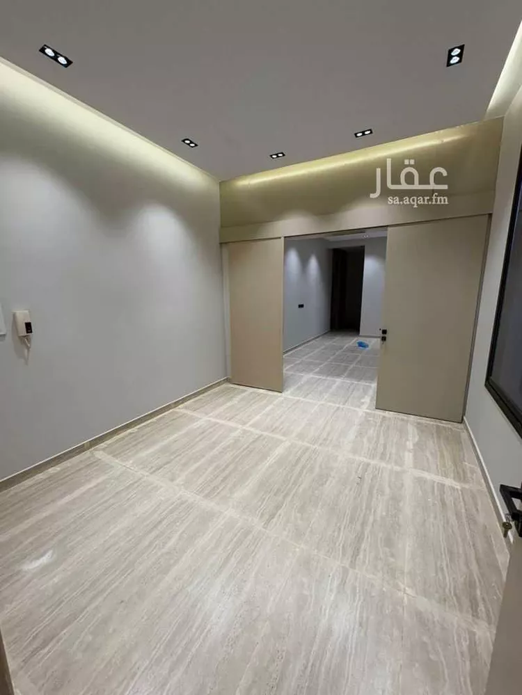 Floor for Rent in Riyadh Al Janadriyah 6