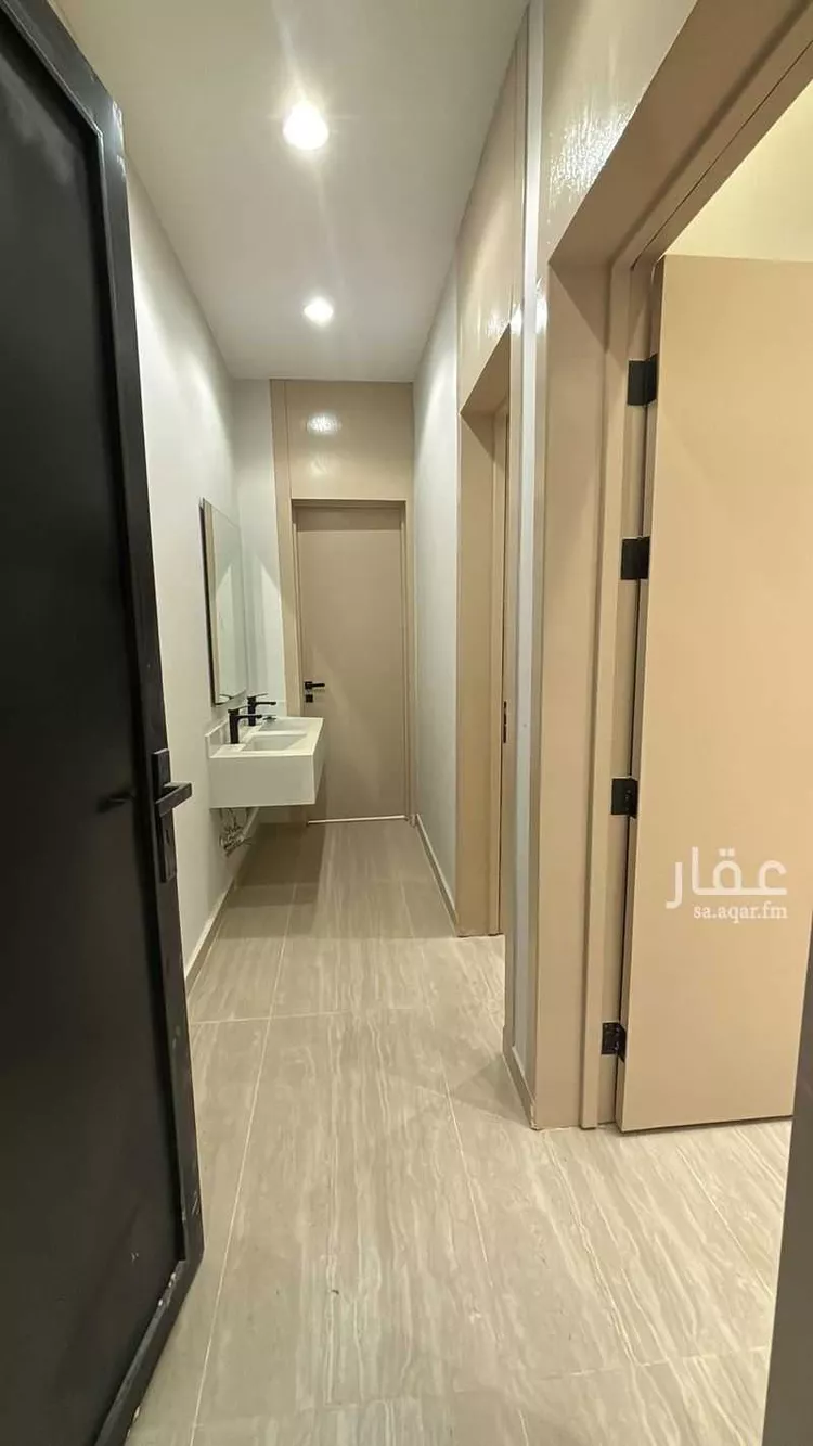 Floor for Rent in Riyadh Al Janadriyah صورة 2