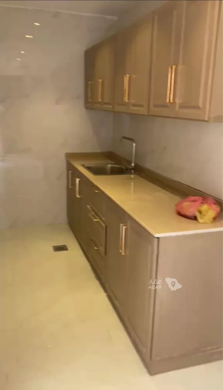 Studio for rent in Jeddah Al Shera'a 3