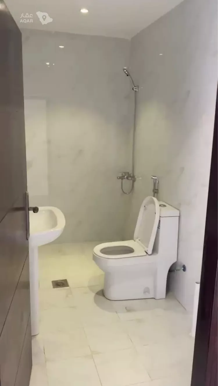 Studio for rent in Jeddah Al Shera'a 6