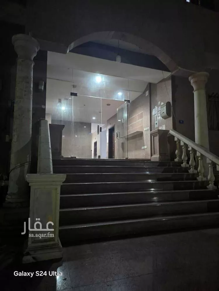 Apartment for Rent in Jeddah Al Hamra 12