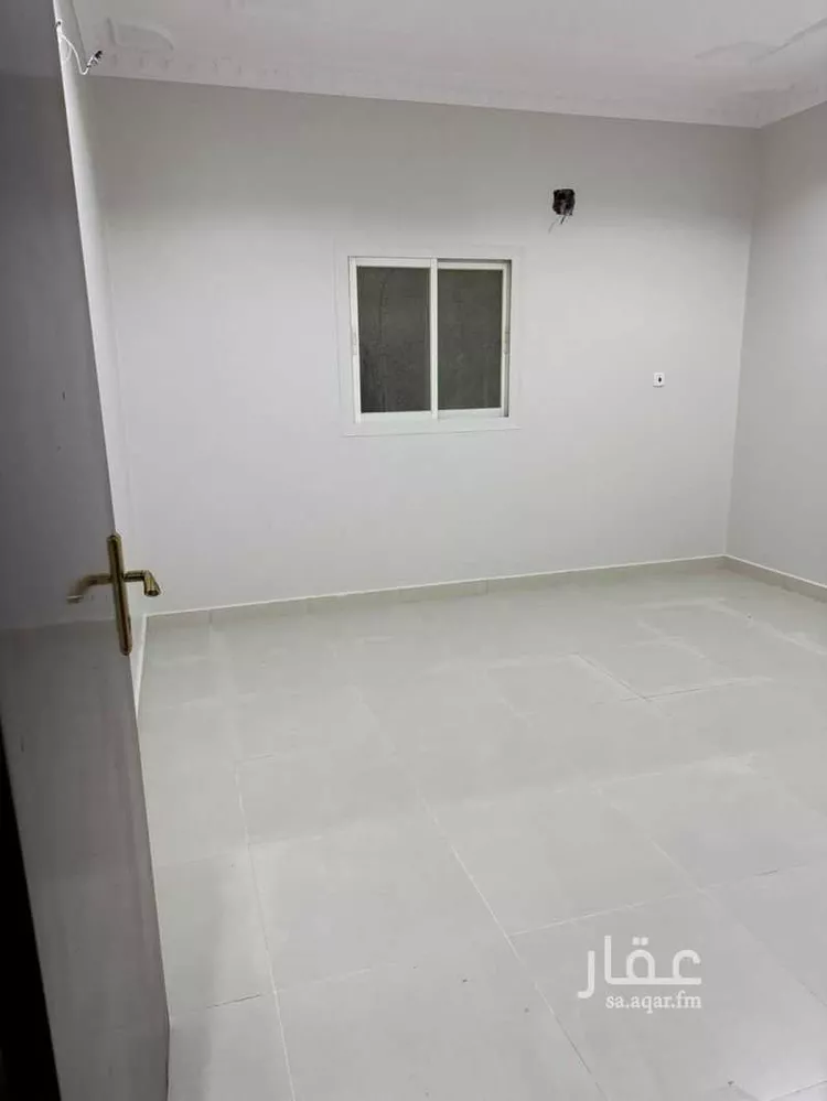 عمارة للإيجار في شارع علي بن عبدالكريم, حي إشبيلية, مدينة الرياض, منطقة الرياض صورة 5