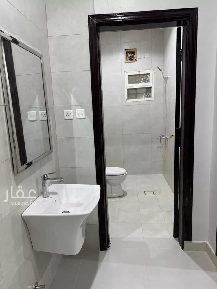 شقة للإيجار في شارع علي بن عبدالكريم, حي إشبيلية, مدينة الرياض, منطقة الرياض صورة 4