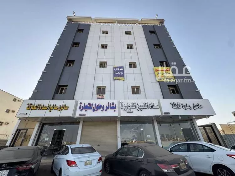 عمارة للبيع في حي البوادي, مدينة تبوك, منطقة تبوك صورة 3