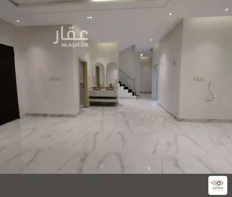فيلا للبيع في شارع ابن مشرف, حي عكاظ, مدينة الرياض, منطقة الرياض 8