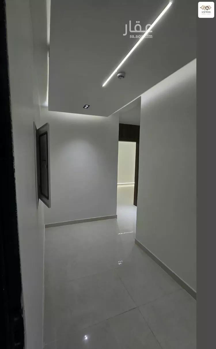 شقة للبيع في شارع عبداللطيف بن مبارك, حي الشفاء, مدينة الرياض, منطقة الرياض صورة 2