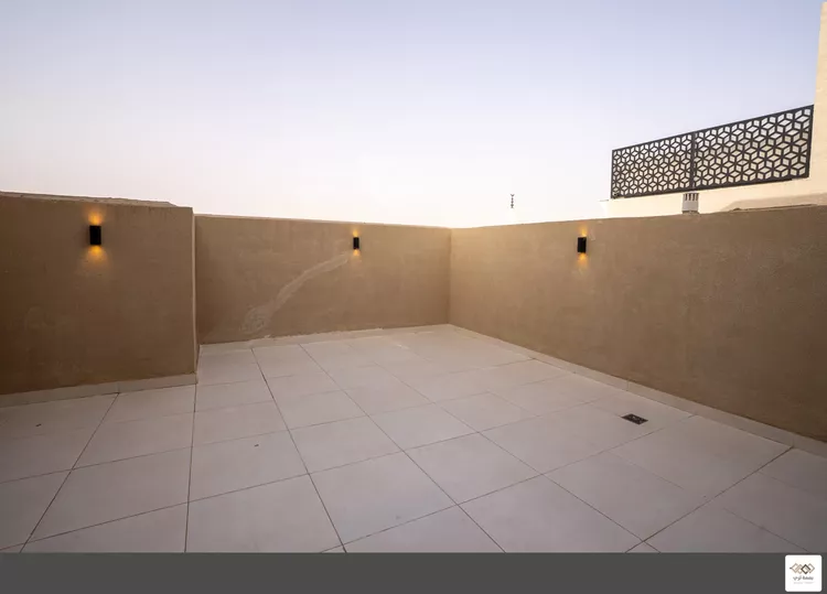 دور للبيع في شارع كعب بن زهير, حي شبرا, مدينة الرياض, منطقة الرياض 14