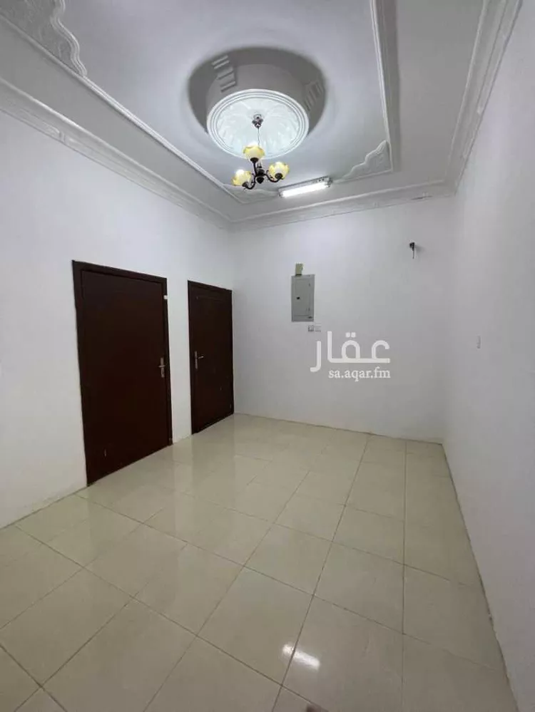 شقة للإيجار في شارع بعلبك, حي الخليج, مدينة النعيرية, المنطقة الشرقية