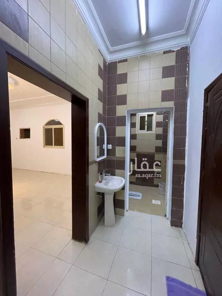 شقة للإيجار في شارع بعلبك, حي الخليج, مدينة النعيرية, المنطقة الشرقية صورة 4