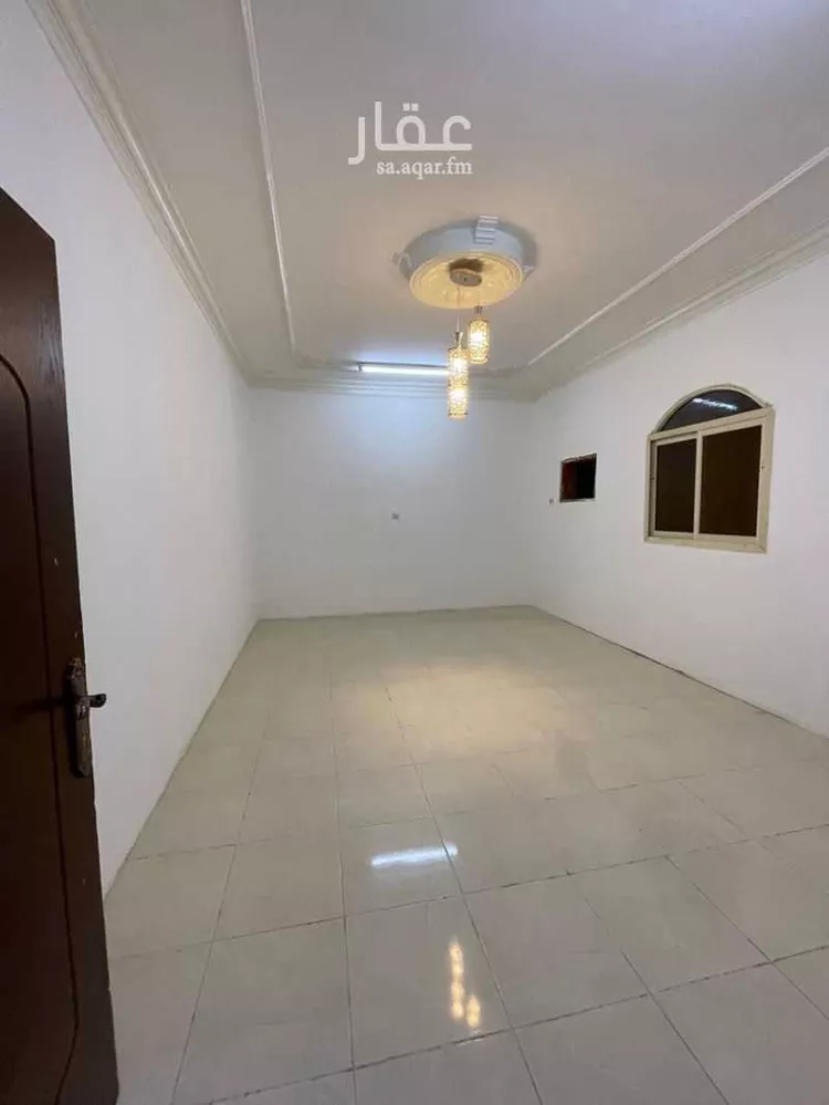 شقة للإيجار في شارع بعلبك, حي الخليج, مدينة النعيرية, المنطقة الشرقية صورة 3