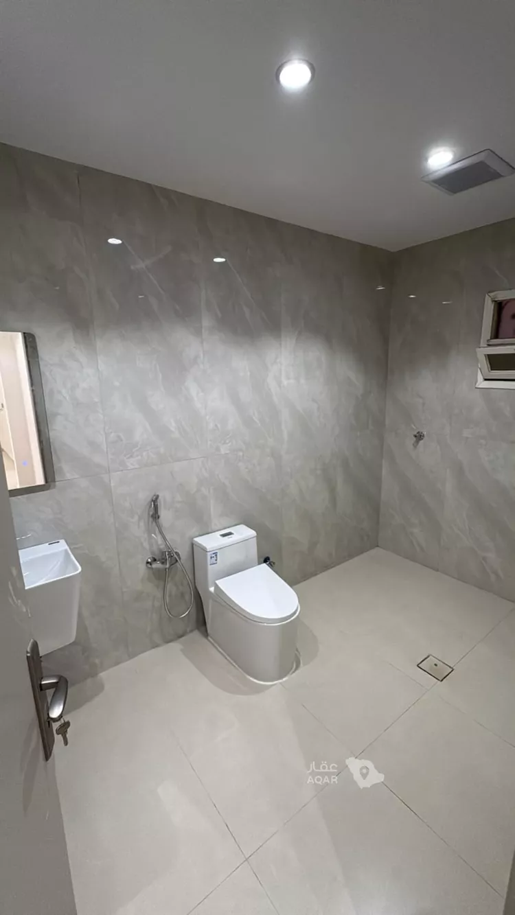 Building for Rent in Riyadh Al Uraija Al Gharbiyah 11