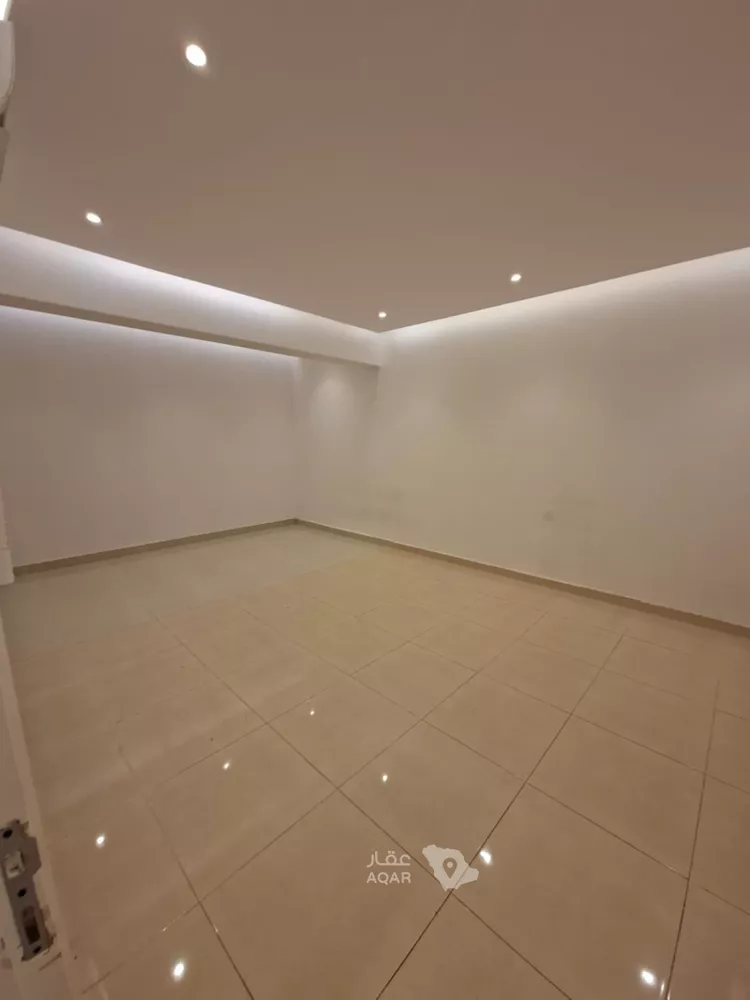 Floor for Rent in Riyadh At Taawon 6