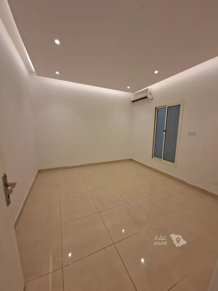 Floor for Rent in Riyadh At Taawon 8