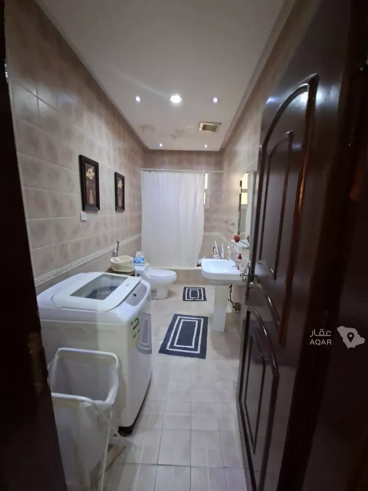 فيلا للبيع في شارع سيبويه, حي الوادي, مدينة الرياض, منطقة الرياض 10