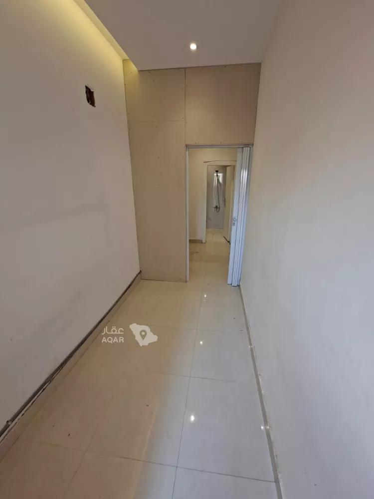 Floor for Rent in Riyadh At Taawon 13