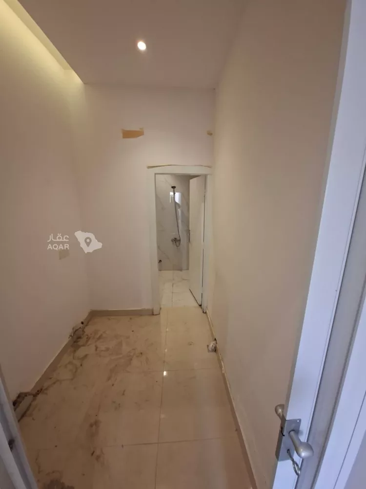 Floor for Rent in Riyadh At Taawon 14