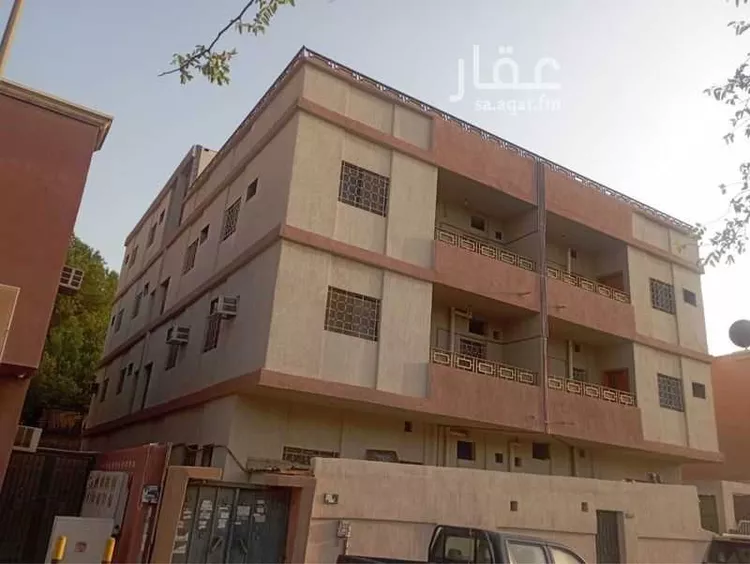 عمارة للبيع في شارع الأمير متعب, حي المرقاب, مدينة الجبيل, المنطقة الشرقية صورة 2