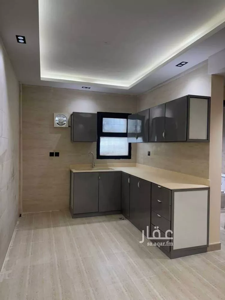 عمارة للبيع في شارع السرداح, حي الملز, مدينة الرياض, منطقة الرياض صورة 2