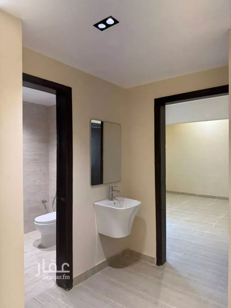 عمارة للبيع في شارع السرداح, حي الملز, مدينة الرياض, منطقة الرياض 9