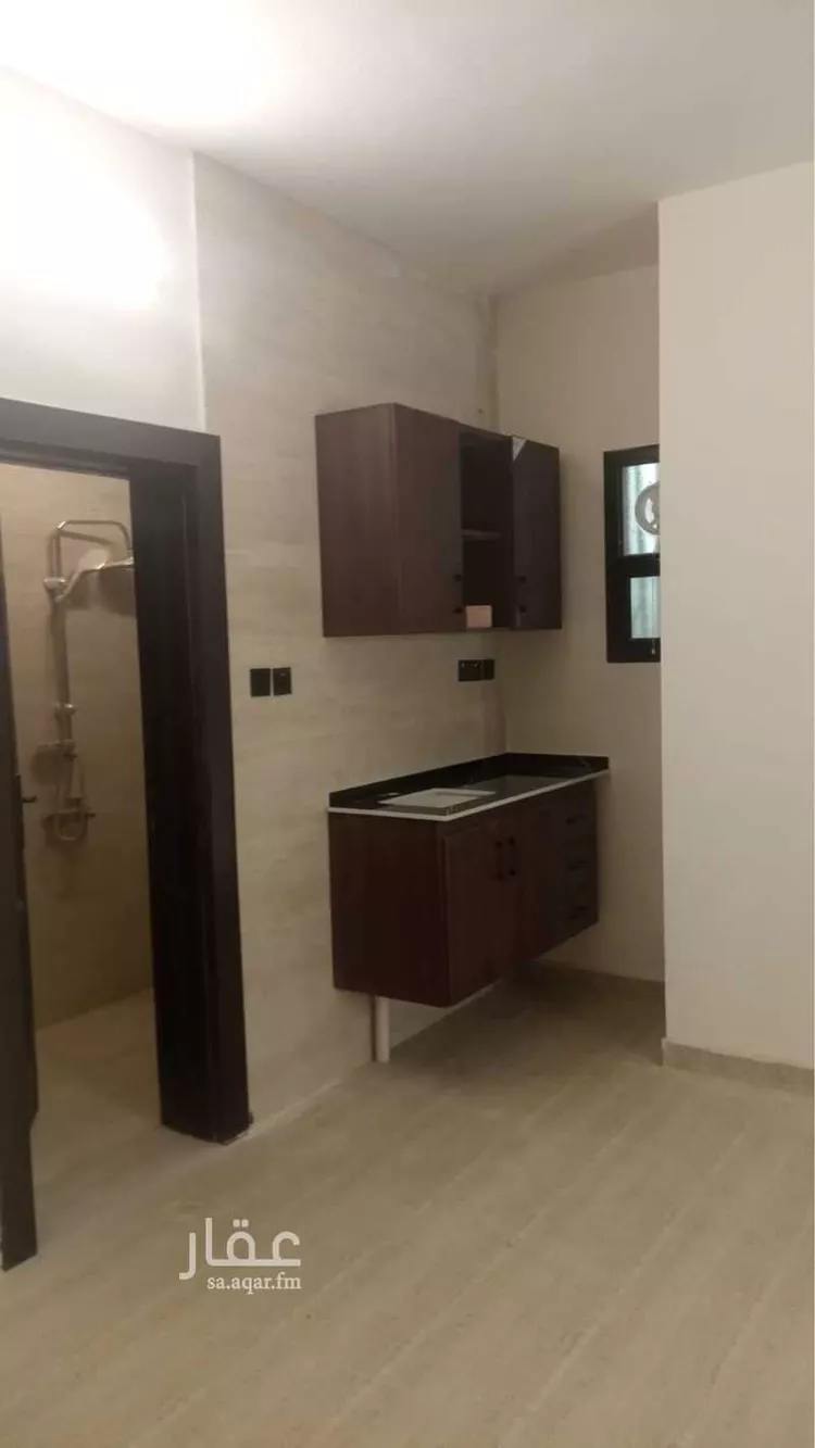 عمارة للإيجار في شارع عبادة بن الصامت, حي الروضة, مدينة الرياض, منطقة الرياض 7