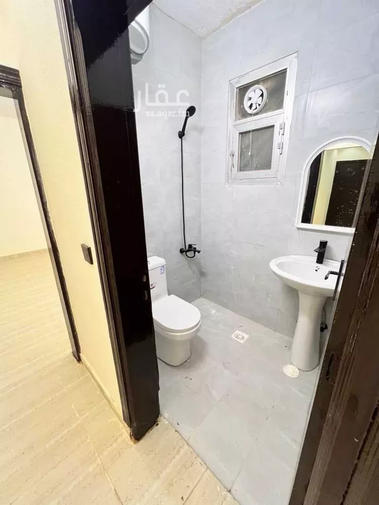 عمارة للإيجار في شارع زيد بن ثابت, حي الملز, مدينة الرياض, منطقة الرياض صورة 3