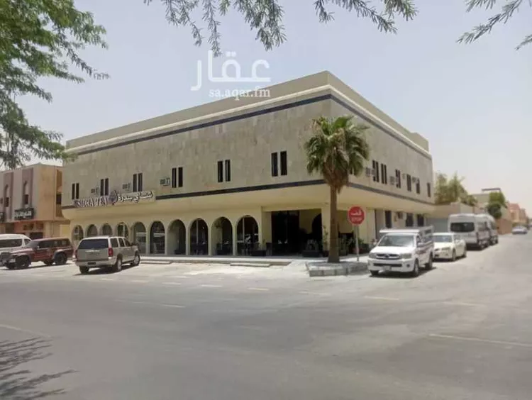 عمارة للإيجار في شارع عبادة بن الصامت, حي الروضة, مدينة الرياض, منطقة الرياض 9