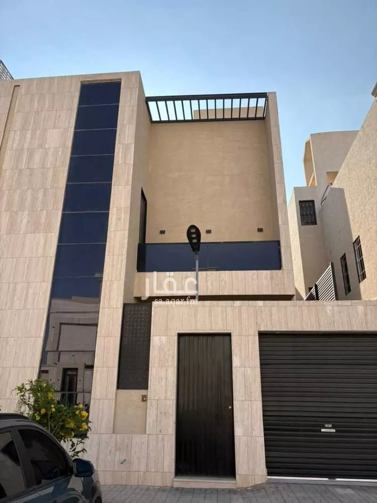 فيلا للبيع في شارع عمر يوسف المقرئ, حي المهدية, مدينة الرياض, منطقة الرياض صورة 4