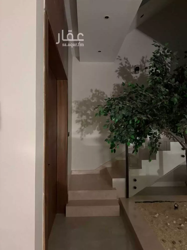 فيلا للبيع في شارع عمر يوسف المقرئ, حي المهدية, مدينة الرياض, منطقة الرياض 8